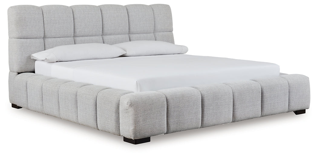 Grendusk King Upholstered Bed